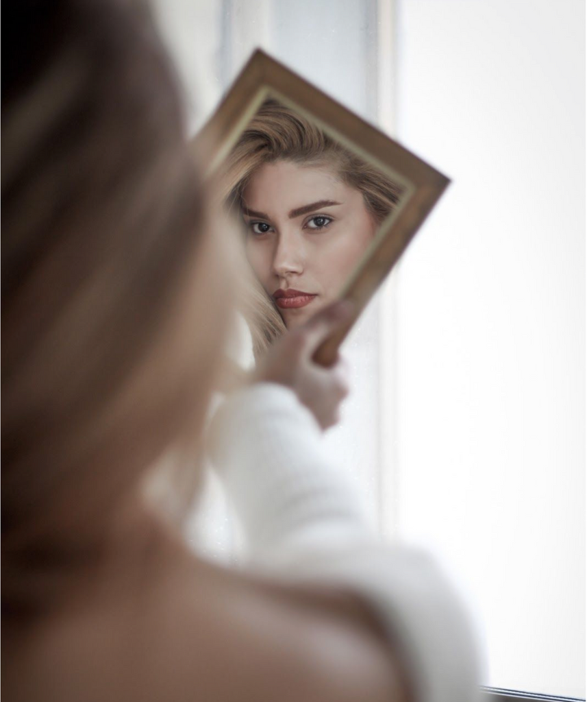4 Reasons Why You Should Break Up With Your MakeUp Wipes
