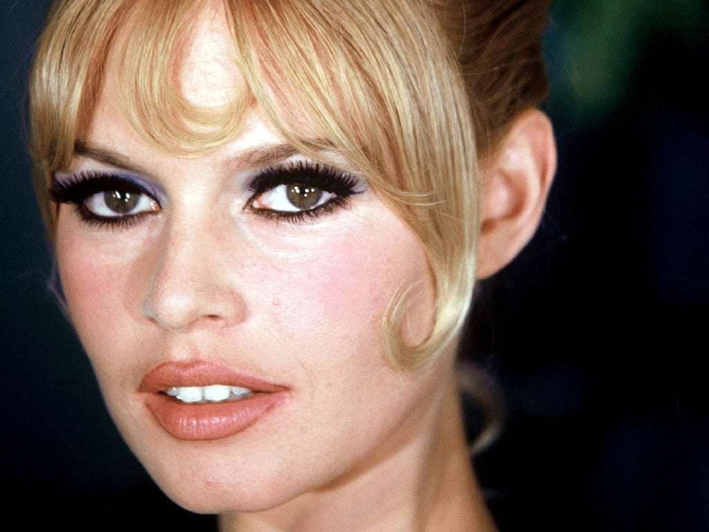 WEDDING MAKEUP TIPS FROM 6 PHOTOS OF HOLLYWOOD STARLETS